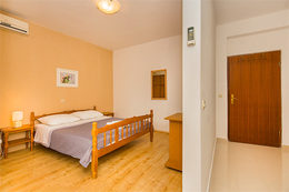 S2 - apartmány Plat, Dražica, ostrov Pag, Chorvatsko