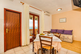 A7 - apartmány Plat, Dražica, ostrov Pag, Chorvatsko