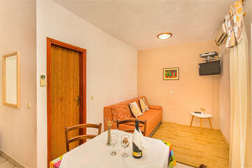 A8 - apartmány Plat, Dražica, ostrov Pag, Chorvatsko