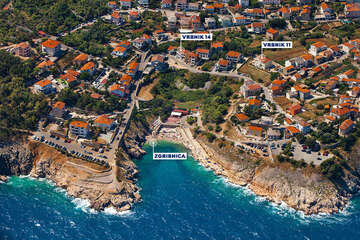 Vrbnik - letecký pohled, ostrov Krk, Chorvatsko