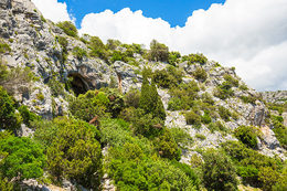 Dračí jeskyně (Zmajeva špilja), ostrov Brač, Chorvatsko