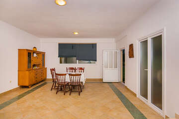 Apartmány Naranča - společná vstupní hala, Sukošan, Chorvatsko