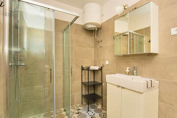 A2 - apartmány Tulipan, Tkon, ostrov Pašman, Chorvatsko