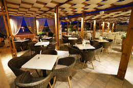 Apartmány Dalmacija - plážový bar Balloon, Preko, ostrov Ugljan, Chorvatsko