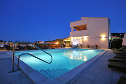 Apartmány Dalmacija - bazén, Preko, ostrov Ugljan, Chorvatsko