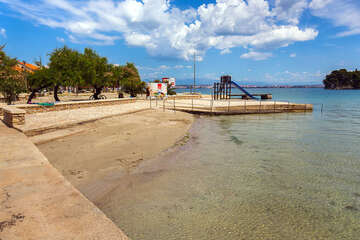 Apartmány Dalmacija - nejbližší písečná pláž, Preko, ostrov Ugljan, Chorvatsko