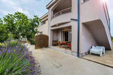 A2 - apartmány Smokva, Ražanj, Šibenická riviéra, Chorvatsko