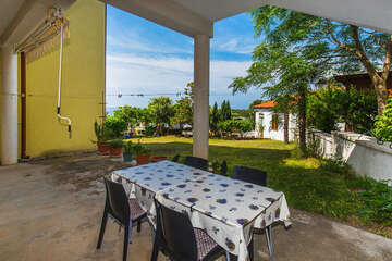 Apartmány Batana - výhled z terasy A1 (před renovací), Pula-Banjole, poloostrov Istrie, Chorvatsko