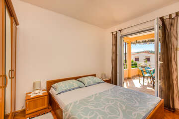 A2 - apartmány Marija, Ražanj, Šibenická riviéra, Chorvatsko