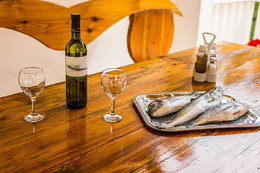 Apartmány Marinno - posezení u grilu, Mimice, Omišská riviéra, Chorvatsko