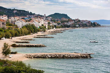 Podstrana - pláže, Chorvatsko