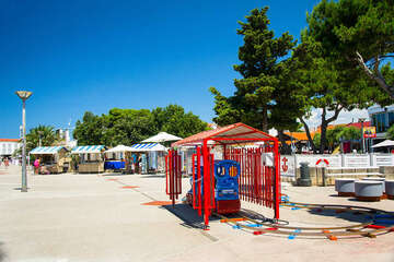 Novalja - atrakce pro děti v centru, ostrov Pag, Chorvatsko