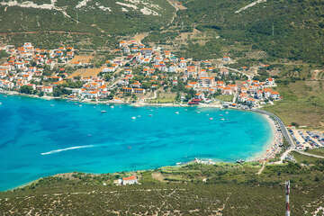 Stará Novalja - letecký pohled, ostrov Pag, Chorvatsko