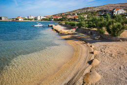 Dinjiška - pláže, ostrov Pag, Chorvatsko
