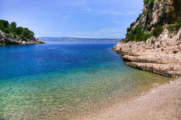 Vela Stiniva - pláž, ostrov Hvar, Chorvatsko 