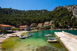 Vela Stiniva, ostrov Hvar, Chorvatsko
