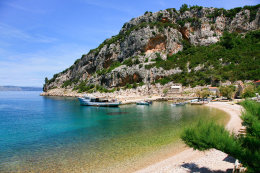 Vela Stiniva - pláž, ostrov Hvar, Chorvatsko 