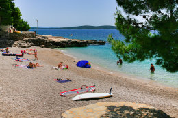 Ivan Dolac - pláže, ostrov Hvar, Chorvatsko