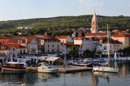 Supetar, ostrov Brač, Chorvatsko