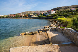 Dinjiška - pláže, ostrov Pag, Chorvatsko