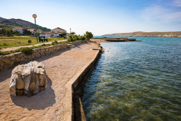 Dinjiška - pláže, ostrov Pag, Chorvatsko