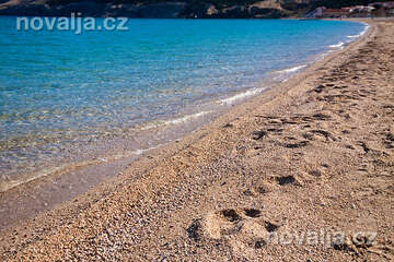Baška - pláž Vela plaža, ostrov Krk, Chorvatsko