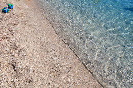 Sumartin - přírodní oblázková pláž Sveti Rok, ostrov Brač, Chorvatsko