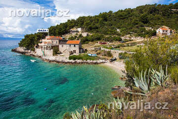 Jižní zátoky ostrova Hvar - zátoka s domem Oaza I, Chorvatsko