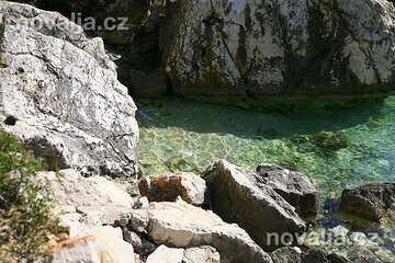 Místo pro FKK západně od Milny, ostrov Hvar, Chorvatsko