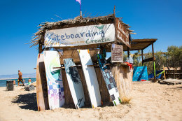 Nin - písečná pláž Ninska laguna, Zadarská riviéra, Chorvatsko