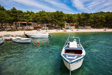 Letovisko Drage - občerstvení na pláži Porat, Zadarská riviéra, Chorvatsko