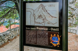 Omiš - plánek tvrze nad městem, Chorvatsko