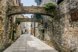 Omiš - staré město, Chorvatsko