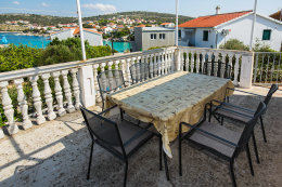 A2 - apartmány Ovrlja, Kanica, Šibenická riviéra, Chorvatsko