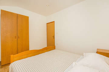 A2 - apartmány Ovrlja, Kanica, Šibenická riviéra, Chorvatsko