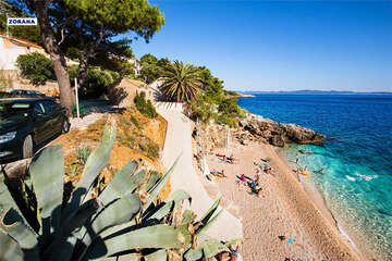 Dingač - Borak - oblázková pláž pod domem Zorana, Pelješac, Chorvatsko