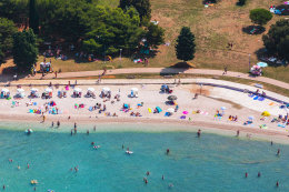 Fažana - letecký pohled, Istrie, Chorvatsko