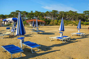 Rajska plaža, Lopar, ostrov Rab, Chorvatsko