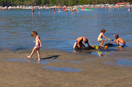 Rajska plaža, Lopar, ostrov Rab, Chorvatsko