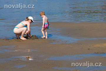 Rajska plaža, Lopar, ostrov Rab, Chorvatsko