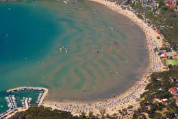 Rajska plaÅ¾a - Lopar, ostrov Rab, Chorvatsko