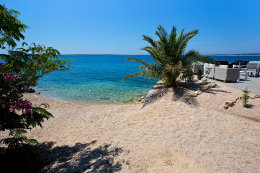 Mandre - oblázkové pláže, ostrov Pag, Chorvatsko