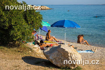 Mandre - oblázkové pláže, ostrov Pag, Chorvatsko