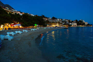 Večerní Podgora, Makarská riviéra, Chorvatsko