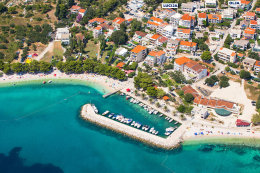 Živogošče Blato - letecký pohled, Makarská riviéra, Chorvatsko