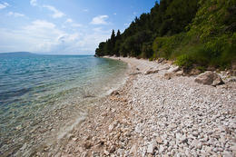 Zaostrog - pláž, Chorvatsko