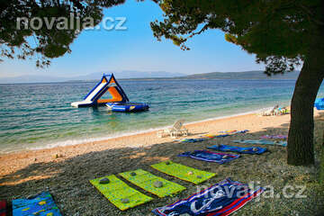 Živogošče Blato - oblázkové pláže, Makarská riviéra, Chorvatsko