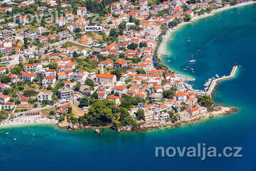 Gradac - letecký pohled, Makarská riviéra, Chorvatsko