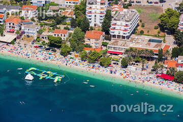 Gradac - letecký pohled, Makarská riviéra, Chorvatsko