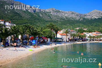 Gradac - oblázkové pláže, Makarská riviéra, Chorvatsko